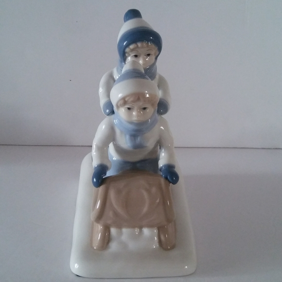 Children sledding porcelain figurine cuernavaca - Picture 2 of 8